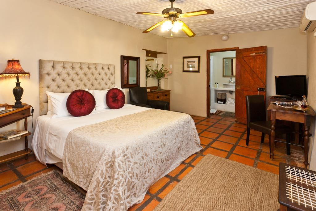 Oue Werf Country House Oudtshoorn Oda fotoğraf